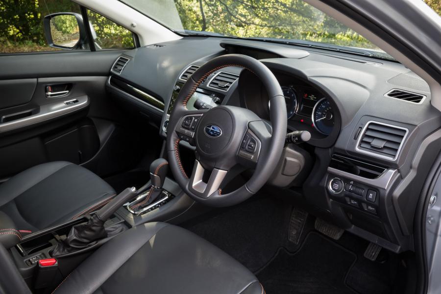 Торпедо Subaru XV 2016 года  (UK) (фото 9 из 29)